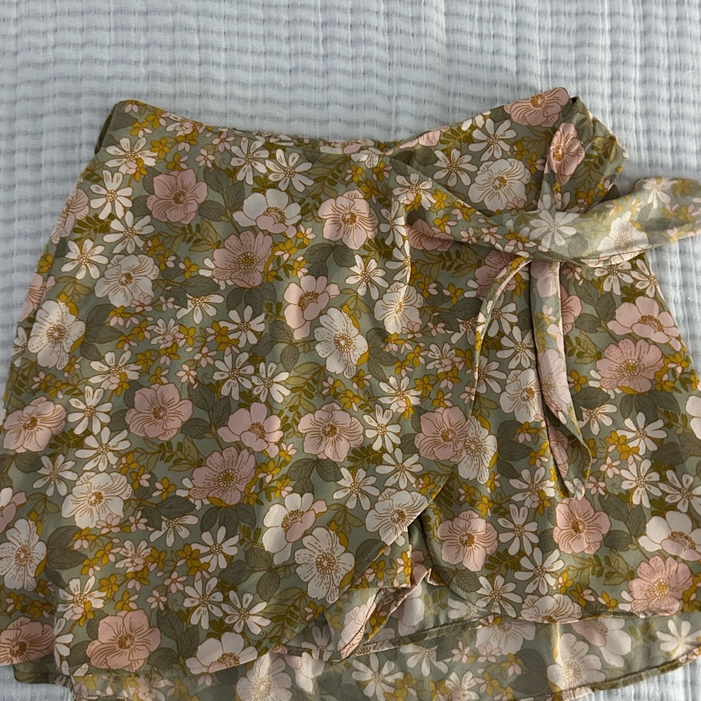 DR2 Floral Wrap Skort